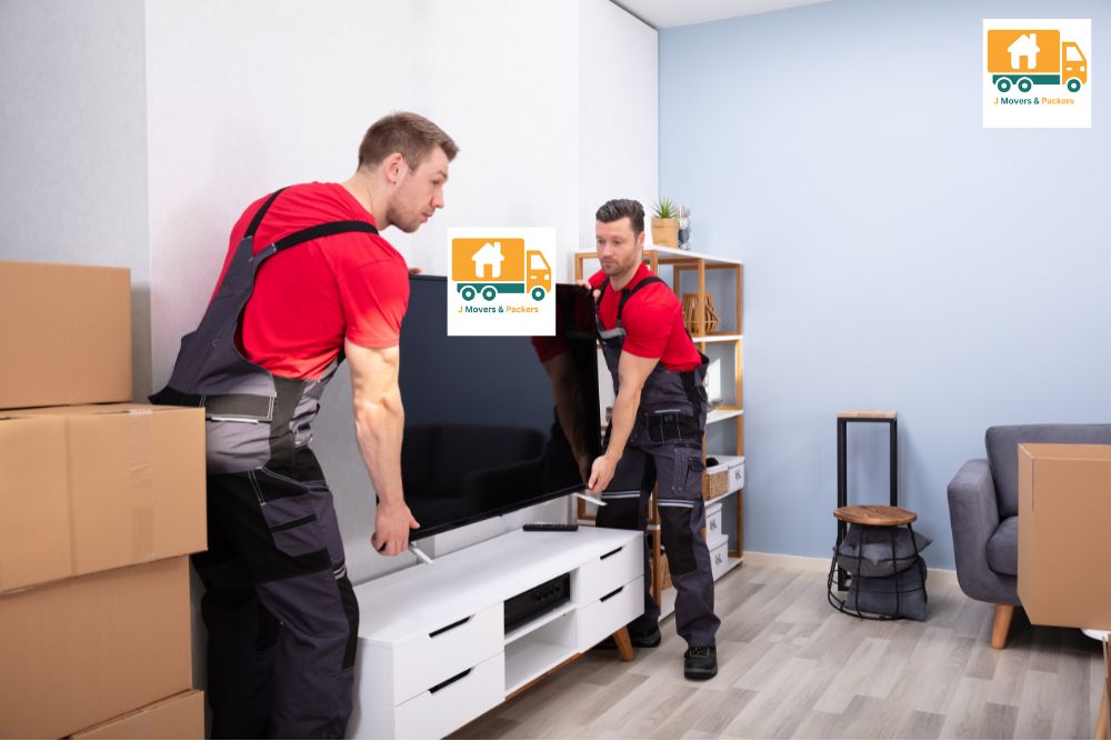 Professional Furniture Movers in Dubai | Reliable Moving Services